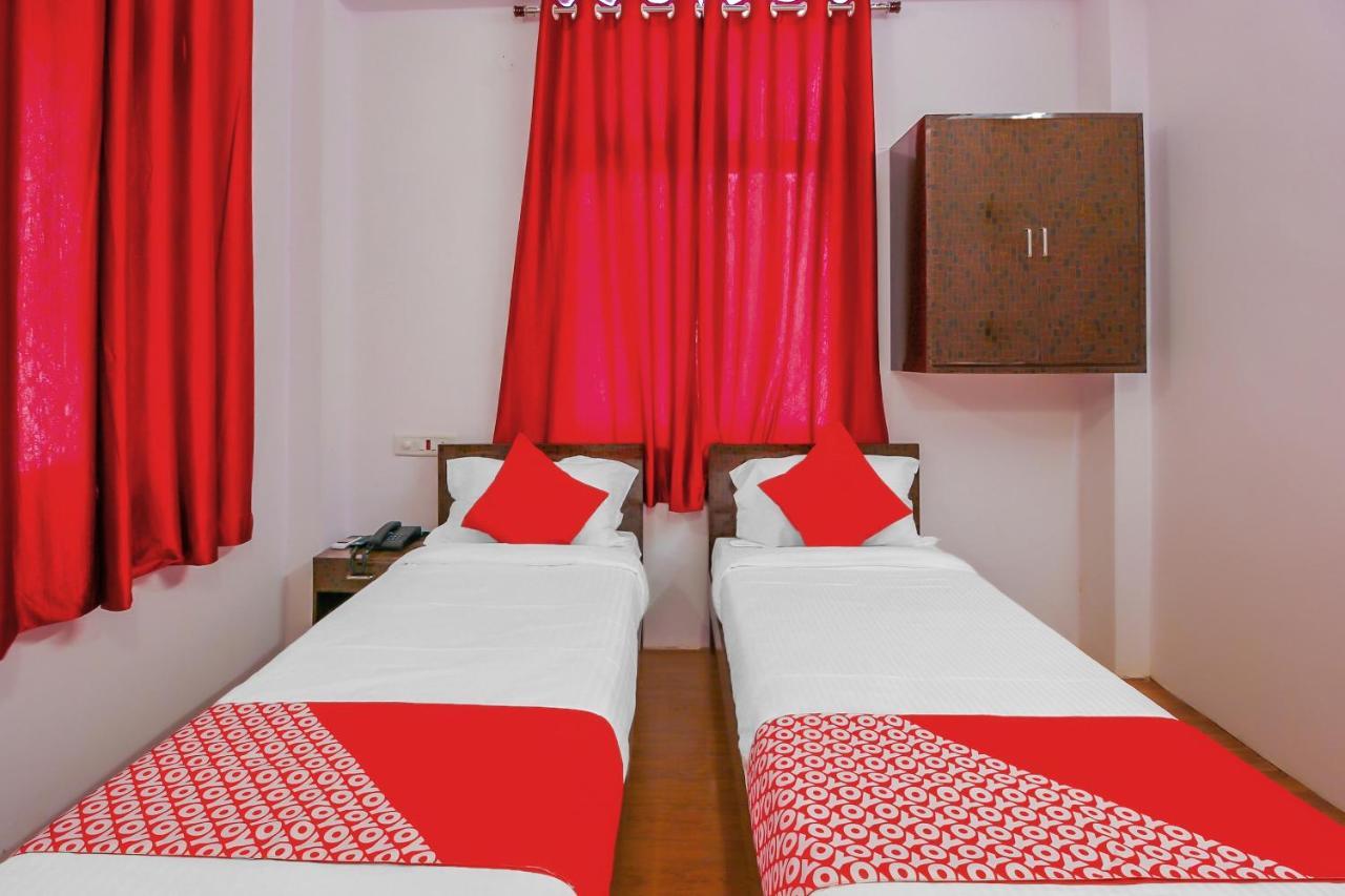 Oyo 17168 Hz Lodge Haydarabad Dış mekan fotoğraf