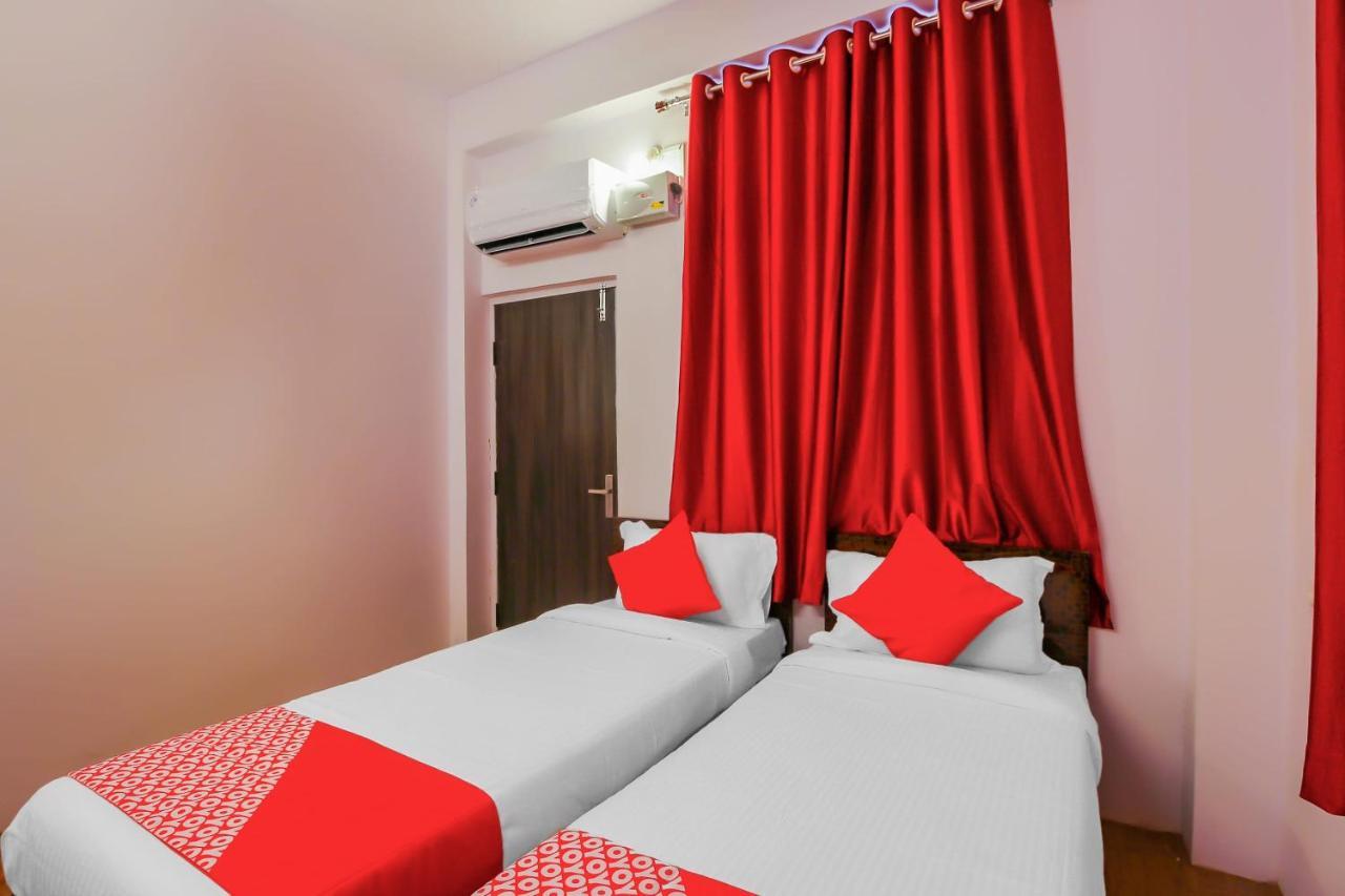 Oyo 17168 Hz Lodge Haydarabad Dış mekan fotoğraf
