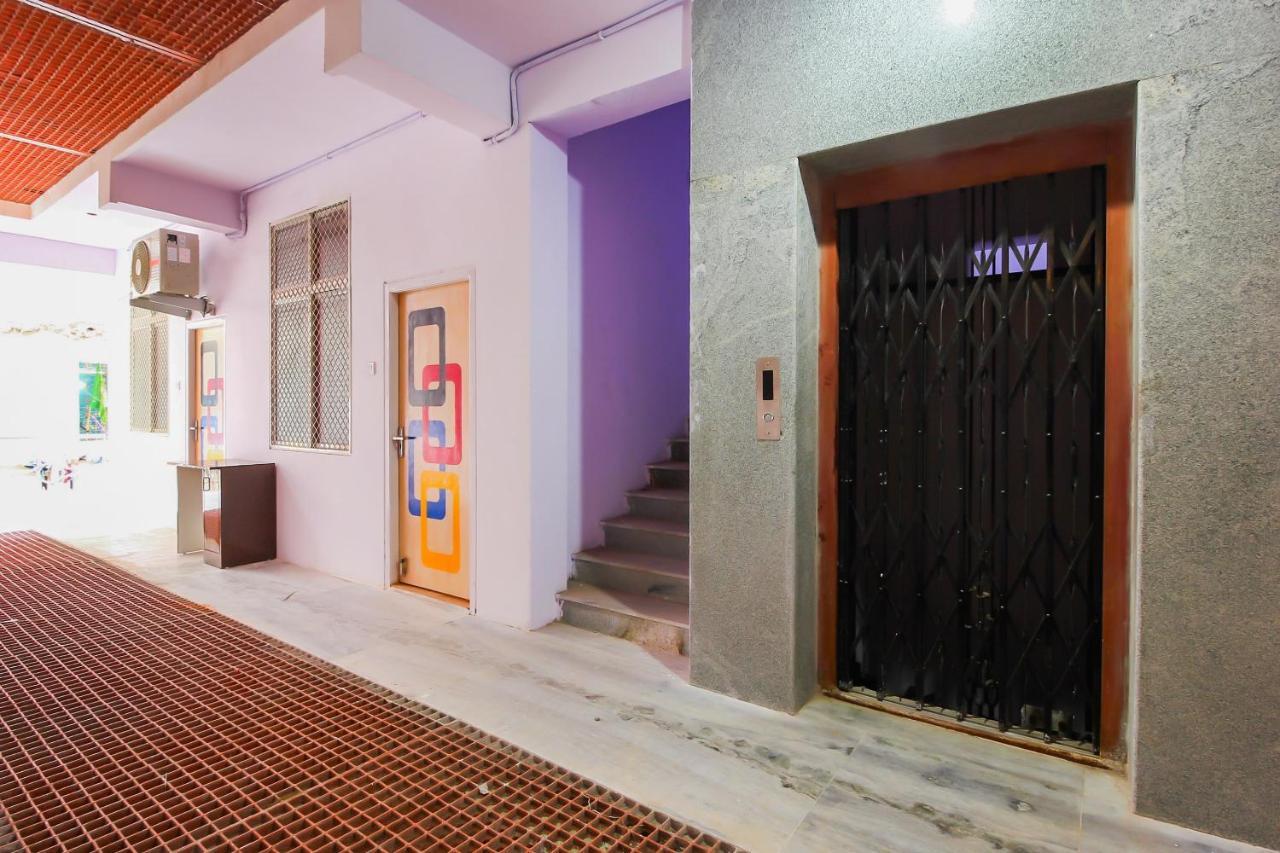 Oyo 17168 Hz Lodge Haydarabad Dış mekan fotoğraf